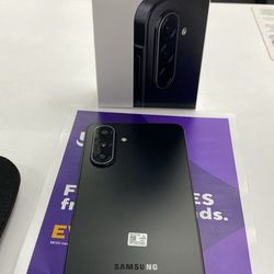 SAMSUNG A17 128GB FOR $65
