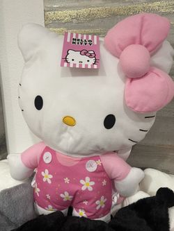 Hello Kitty Plushie Backpack 