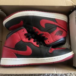 Jordan 1 Mid Banned