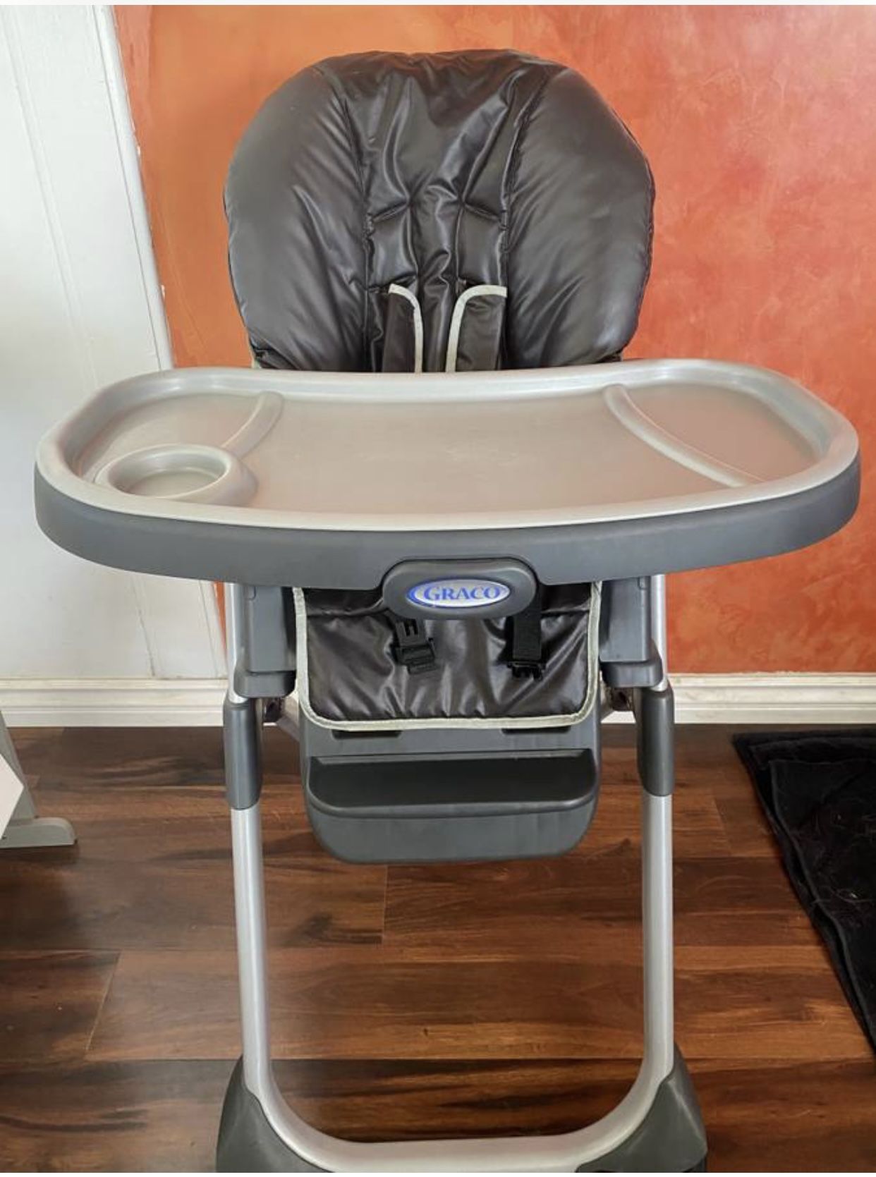 Graco highchair 3 In 1