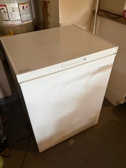 Insignia Deep Freezer