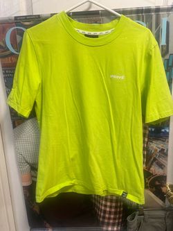 Women’s Privé neon green t-shirt in a L