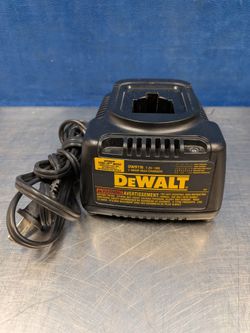 DeWalt DW9116 Charger