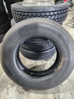 Llanta Con Un 90% Se Vida 255/80/22.5