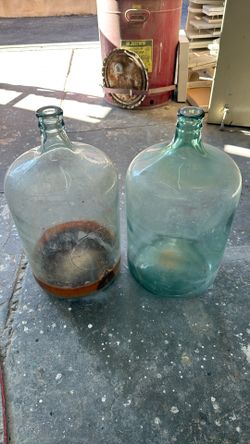 glass water bottles
