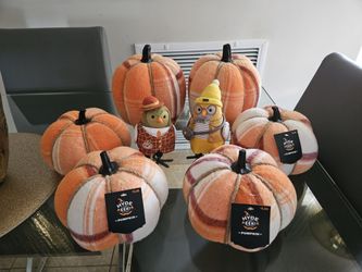 Thanksgiving Pumpkin Decor