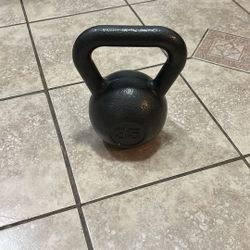 Single Kettle Bell, 35 Pounds