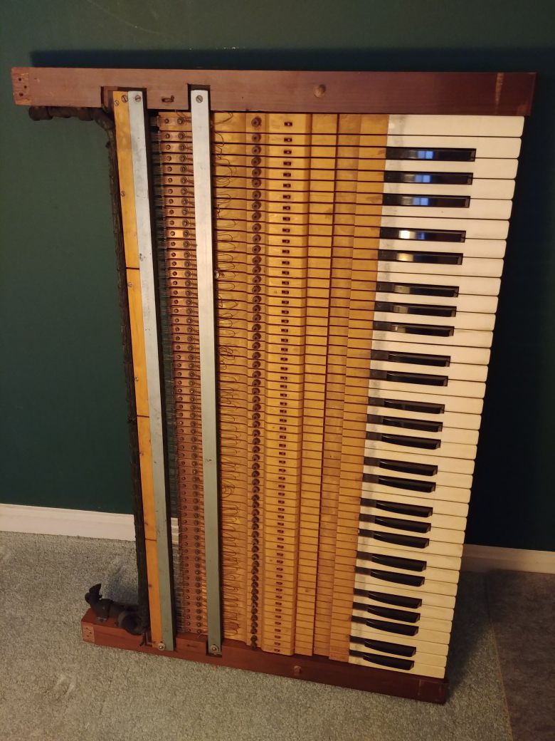 Pipe organ keyboard, ivory keys