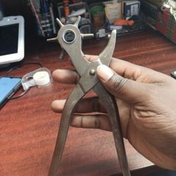 Vintage C.S. Osborne & Co 6 Hole Leather Punch Hand Tool