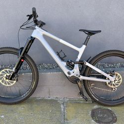 2022 Specialized Turbo Kenevo SL Expert – S5 / XL – Low Miles – Excellent Condition