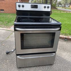 Frigidaire Stove
