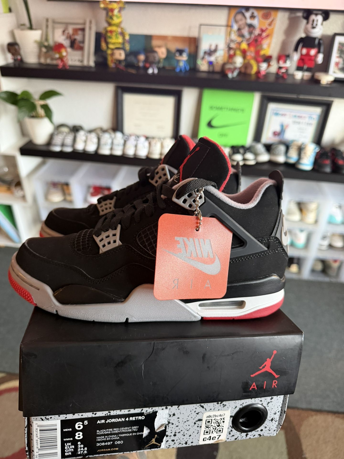 Jordan 4 Retro Bred (2019)