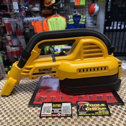 DEWALT 20V MAX Cordless 1/2 Gal. Wet/Dry Portable Vacuum (Tool Only)