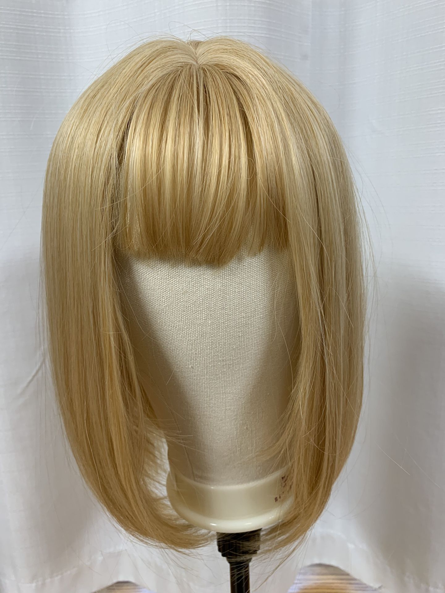 Light Blonde With Golden Highlights Wig With Bangs