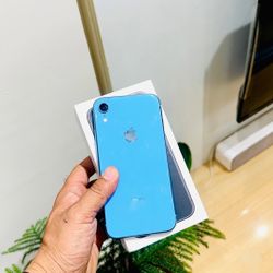 iPhone XR Unlocked With Warranty 