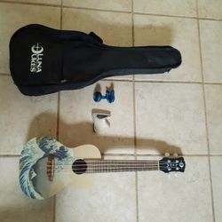 Ukulele Luna Brand Never Used With Extras! With Gig Bag & 2 Tuners