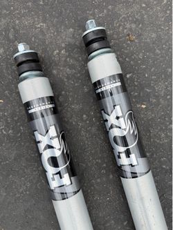 Jeep JK 4-6 inch lift Fox Shocks ( front )