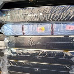 Nectar mattress 

King Size Nectar 4.0 classic  memory foam mattress 

Brand new Mattress 

Delivery Available 
