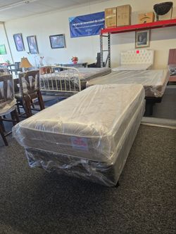 TWIN MATTRESS BOX SPRING AND BED FRAME
