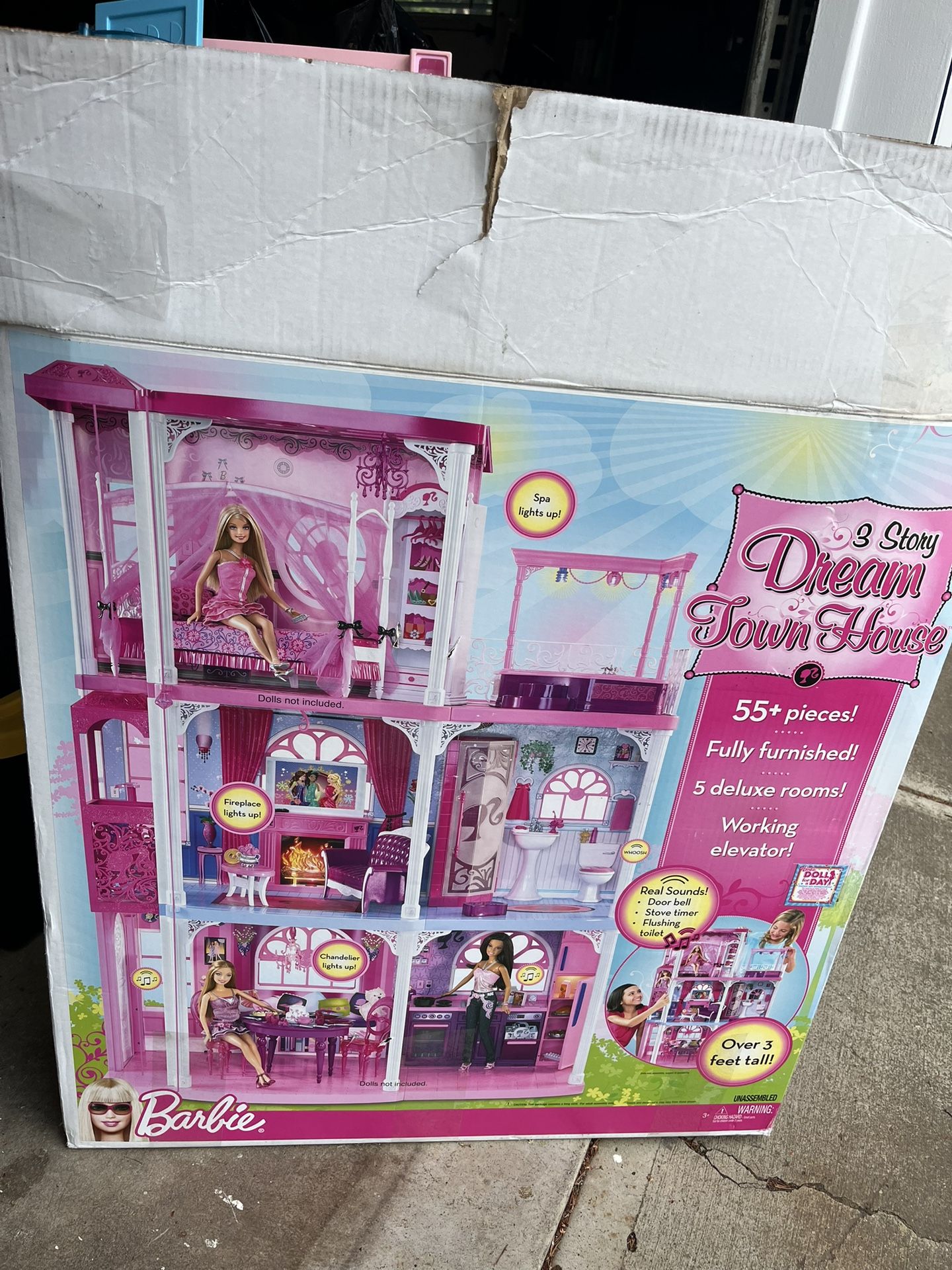 Dream Barbie 3 story town house (pink)