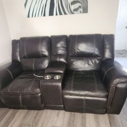 Recliner Sofa With Charger 