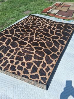 VERY NICE 5 BY 7 AREA RUGS