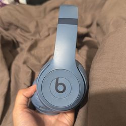 Beats Solo 4
