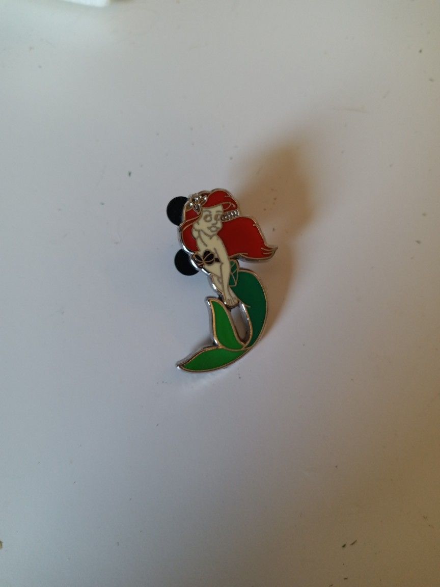 Small  Disney Ariel Pin