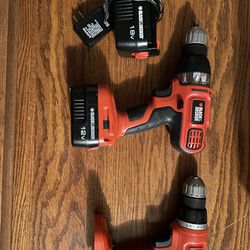 2 Black And Decker Cordless Drills With Battery