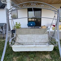 Metal Frame Swing - Free