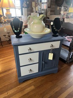 Beautiful refurbished blue and white solid wood cabinet with knapp jointed draws