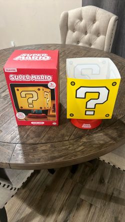 Super Mario Icon 10.4-in Lamp