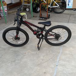 Schwinn Sidewinder Moutain Bike