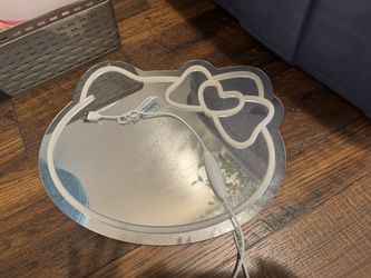 Hello Kitty Mirror with light