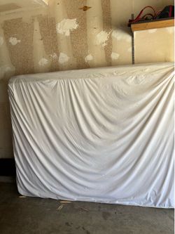 Queen size Mattress for a bed