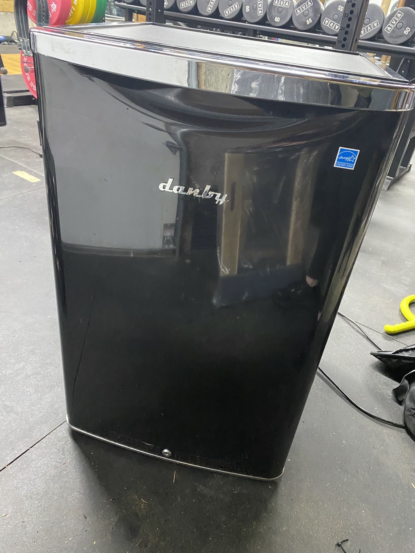 Danby 4.4 cu Mini Fridge (no Freezer) - Black