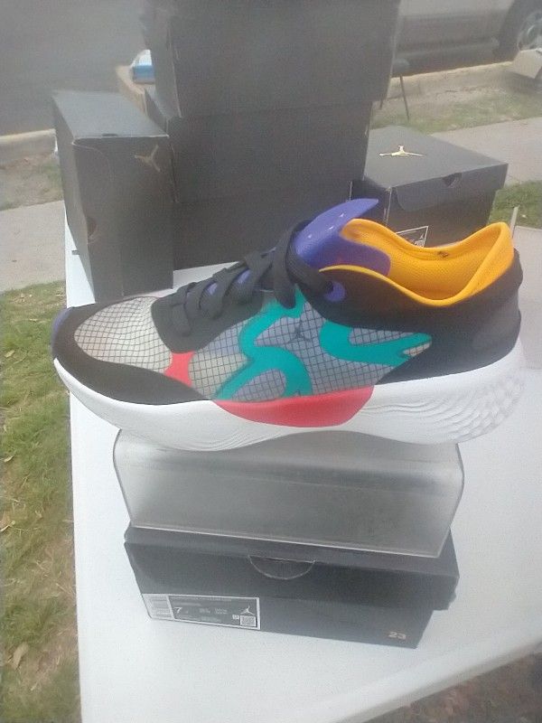 Jordan Delta Low