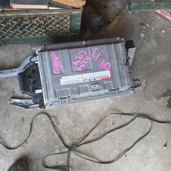 2014 pruis c battery