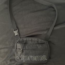 Black supreme bag