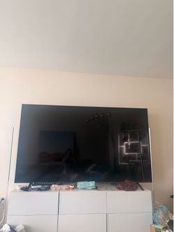 Broken tV, was fully working now has a matrix damage.
