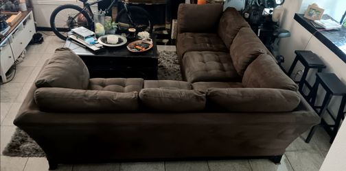 Brown Sofa / Couch!