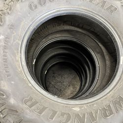 325/65R18 Goodyear Wrangler Territory