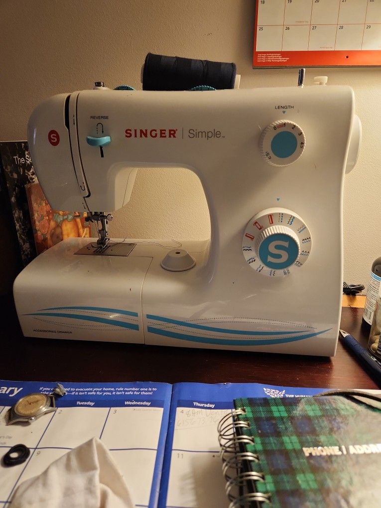 Singer Simple Sewing Machine 