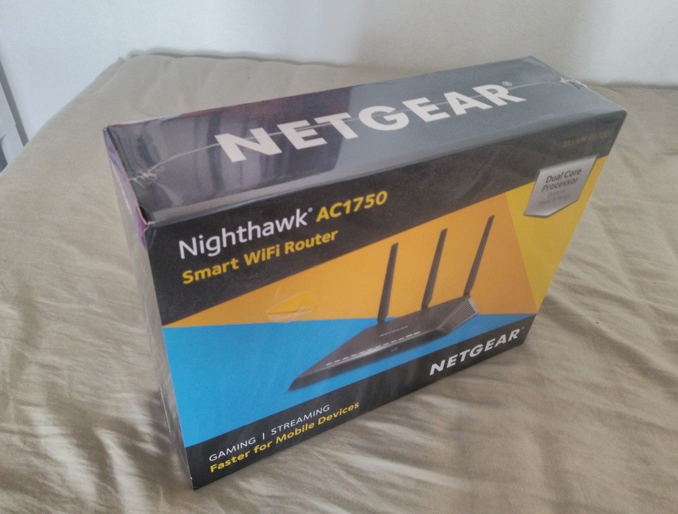 Netgear Nighthawk AC1750 Smart Wifi Router. Gaming, streaming, faster for mobile devices. Brand new