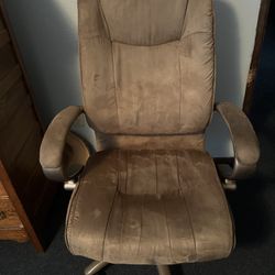Tan Desk Chair 