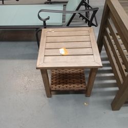 Hampton bay 18 2024 in accent table