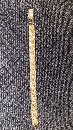 14k nugget bracelet 2800$