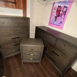 Four Price Bedroom Set 