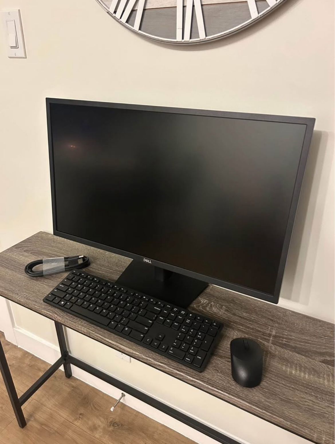 Dell 27” Monitor - Plus Wireless Keyboard & Mouse