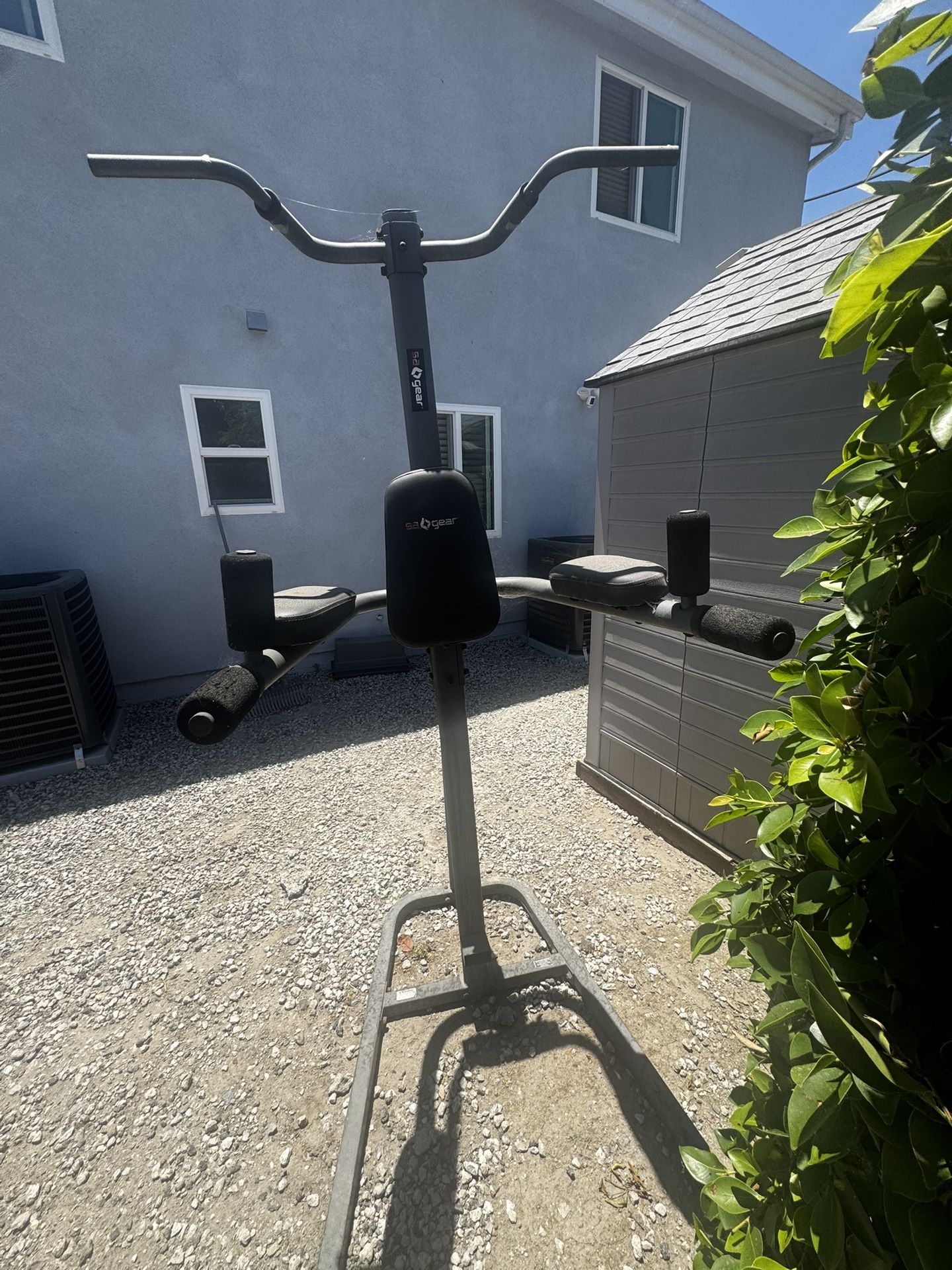 Pull Up And Dip exercise machine